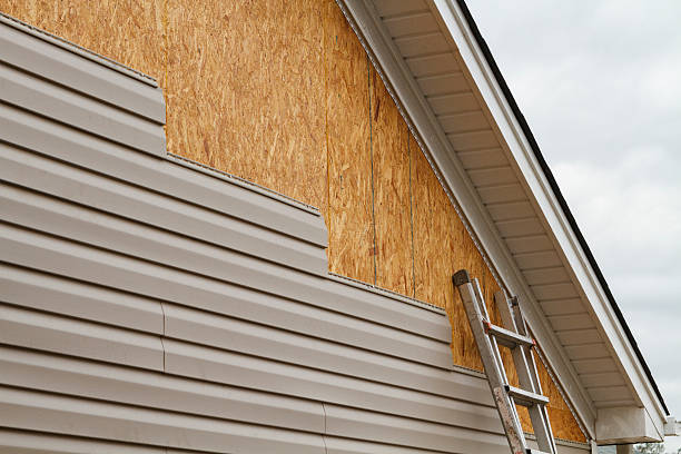 24/7 Emergency Vinyl Siding experts in New Brighton, PA
